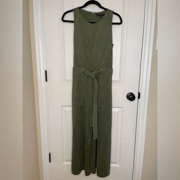 Banana Republic Sage Green Vegan Suede Jumpsuit Size 6 - Picture 3 of 16